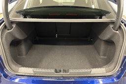 sininen Audi A3 2025 kuva 36.