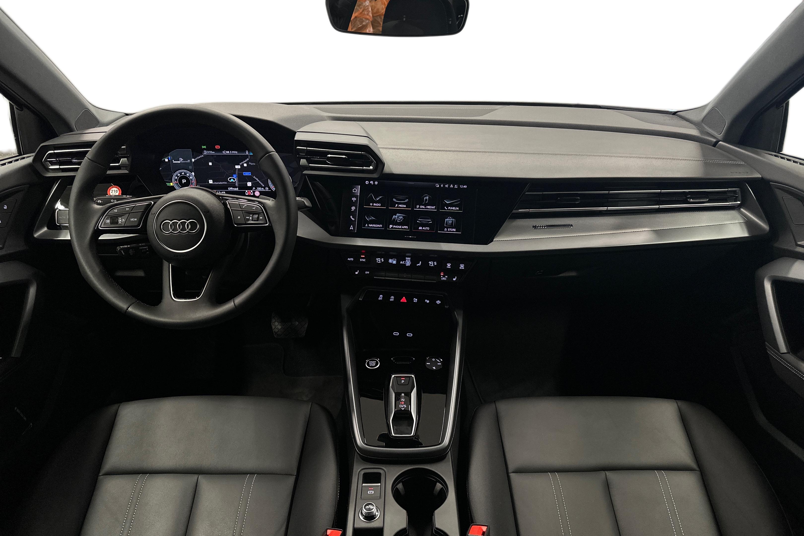 Audi A3 Sportback 30 TFSI 2025, photo 7/26