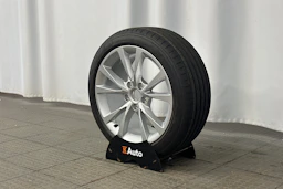 harmaa Audi A3 2025 kuva 10.