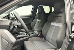 musta Audi A3 2025 kuva 23.