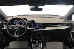musta Audi A3 2025 kuva 7.