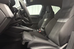 musta Audi A3 2025 kuva 23.