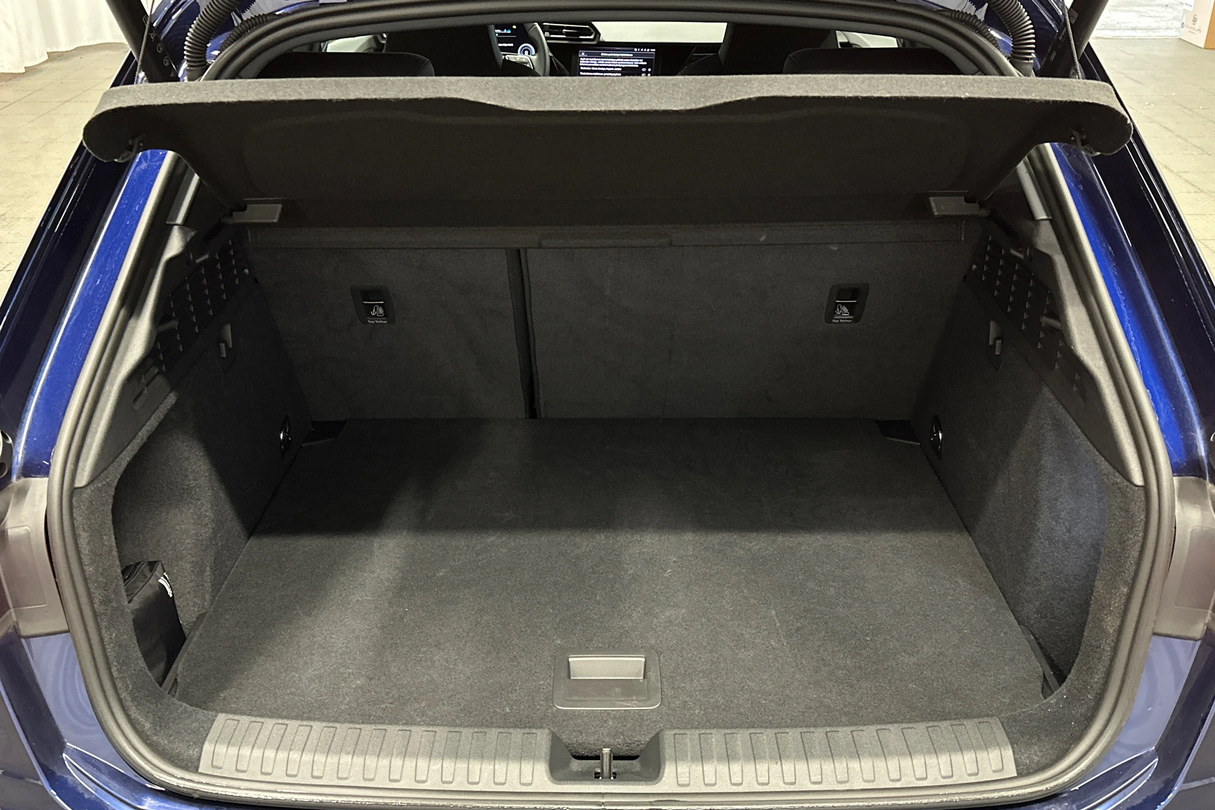 sininen Audi A3 2025 kuva 11.