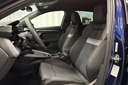 sininen Audi A3 2025 kuva 13.