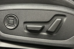 sininen Audi A3 2025 kuva 14.