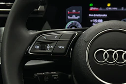 sininen Audi A3 2025 kuva 16.