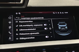 sininen Audi A3 2025 kuva 22.