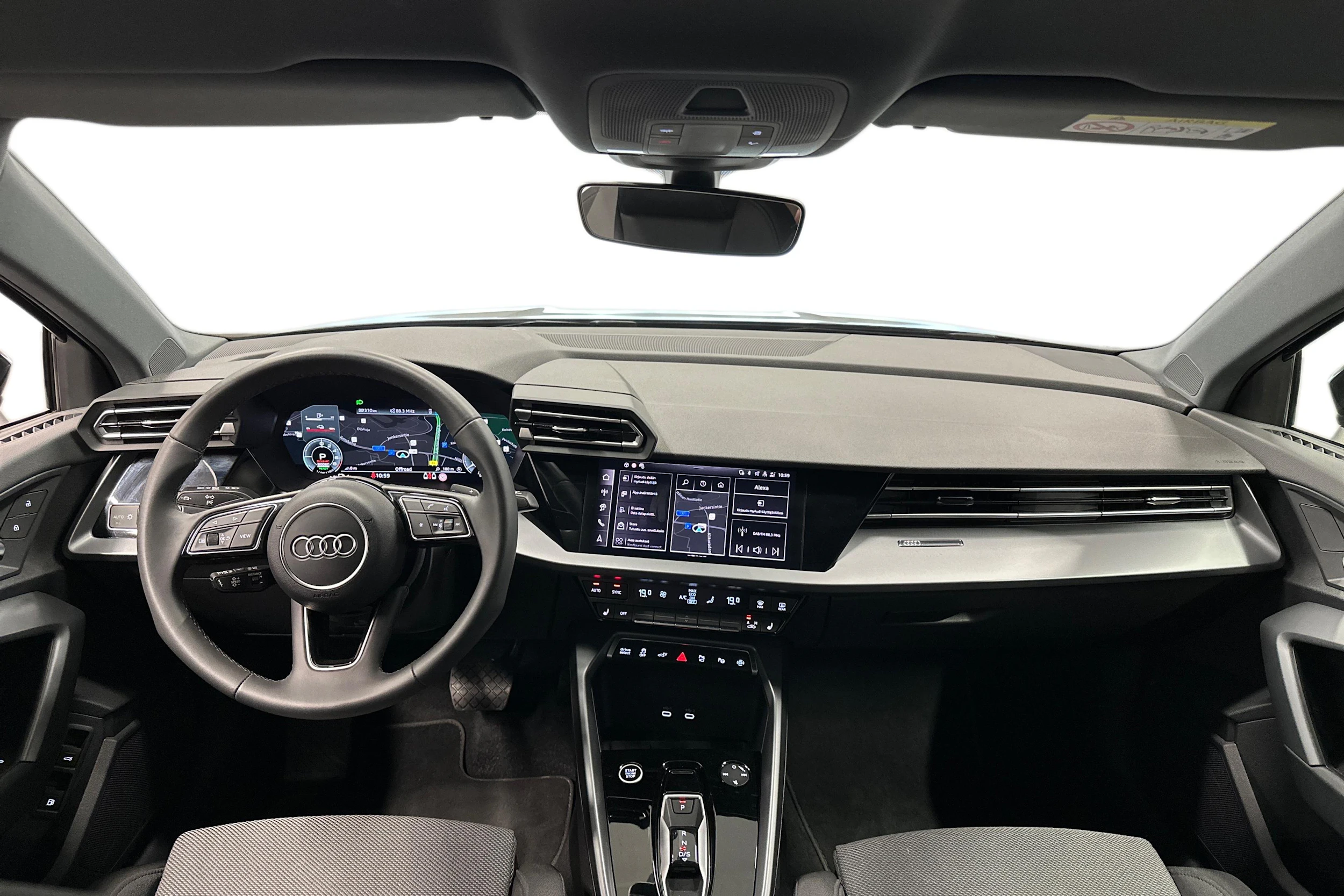 musta Audi A3 2025 kuva 7.