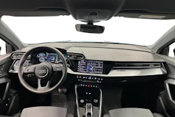 musta Audi A3 2025 kuva 7.