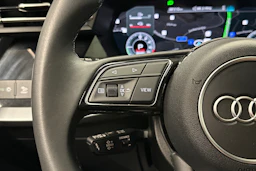 musta Audi A3 2025 kuva 11.