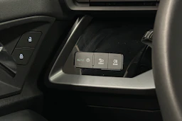 musta Audi A3 2025 kuva 16.
