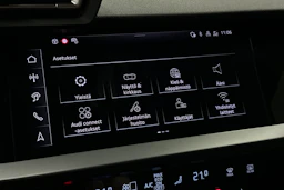 musta Audi A3 2025 kuva 21.