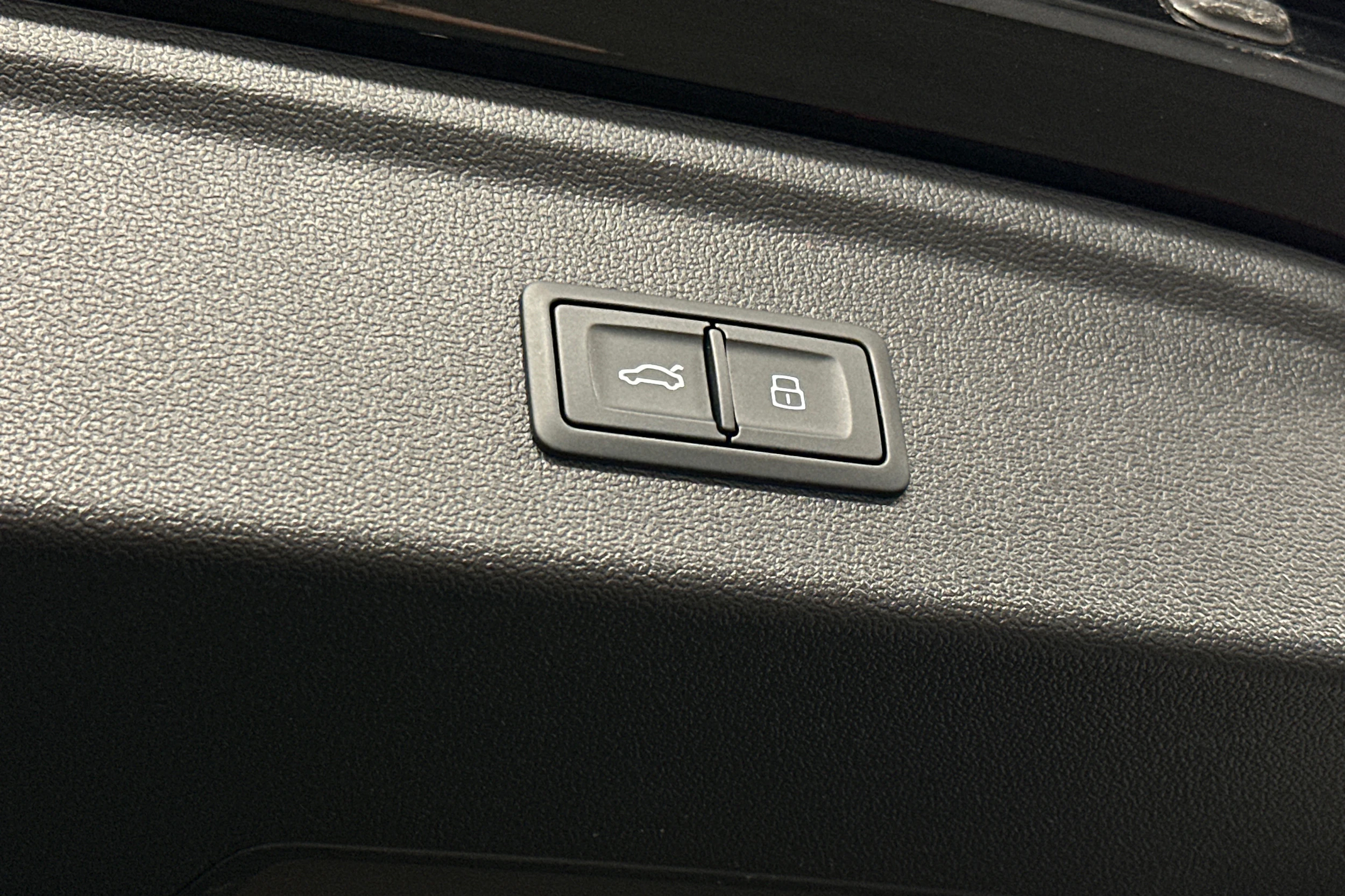 musta Audi A3 2025 kuva 28.