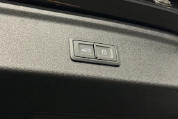 musta Audi A3 2025 kuva 28.