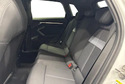 valkoinen Audi A3 2025 kuva 8.
