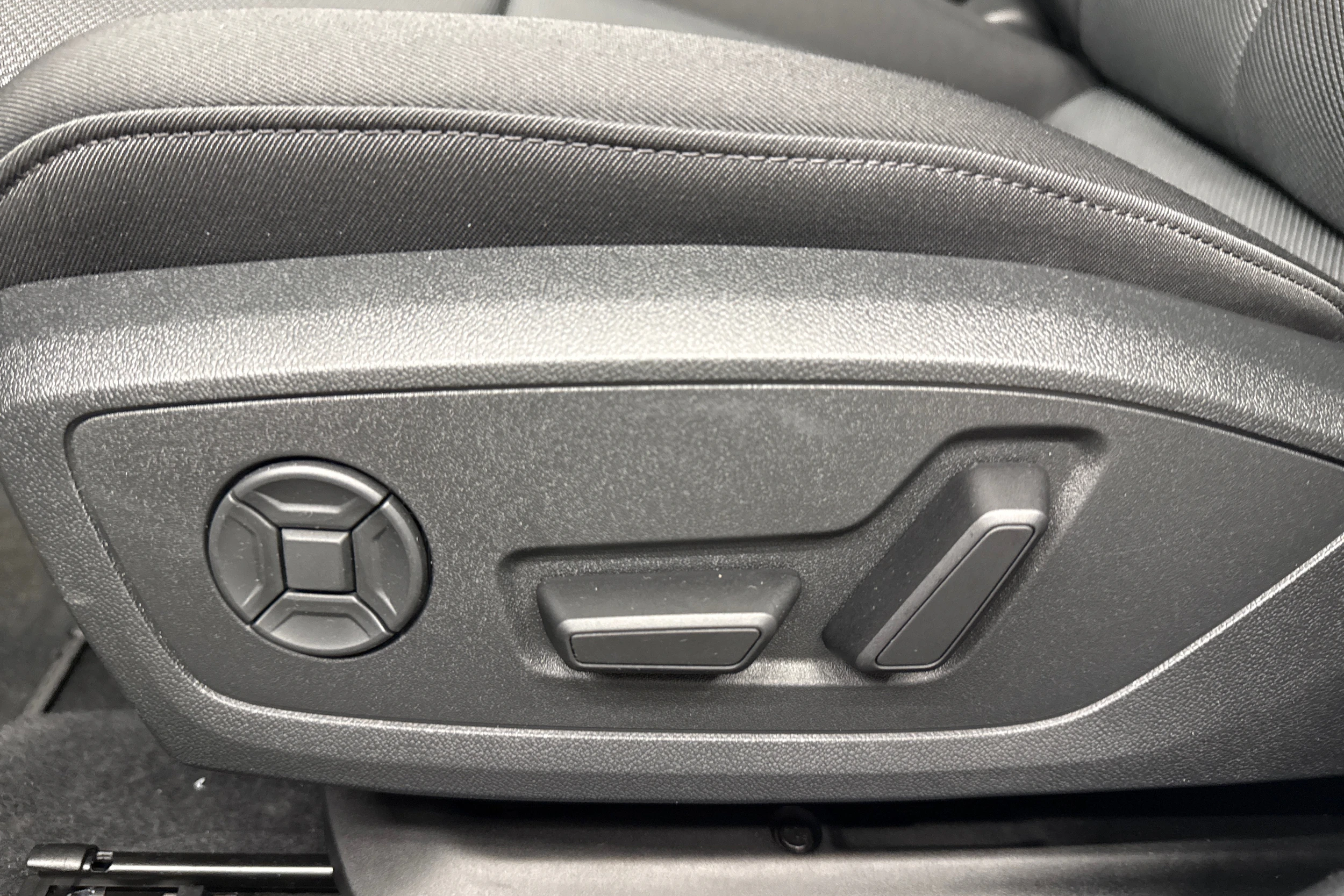 valkoinen Audi A3 2025 kuva 26.
