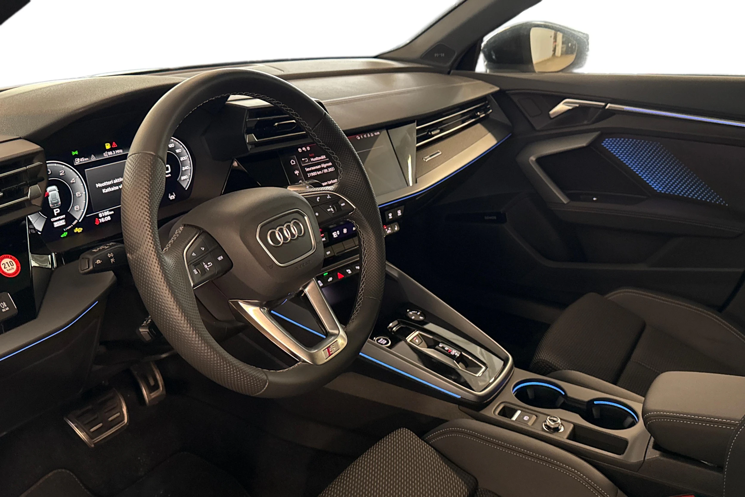 musta Audi A3 2025 kuva 3.