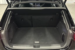 musta Audi A3 2025 kuva 11.