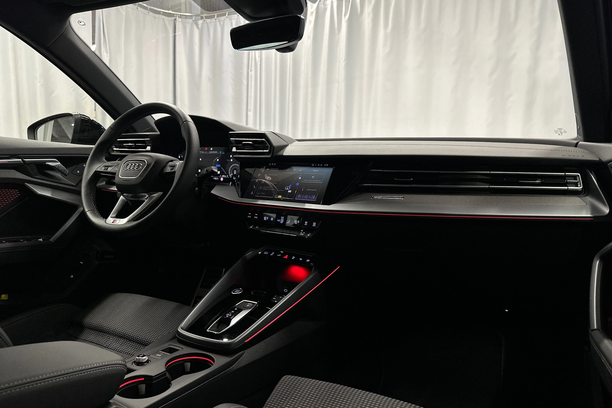 musta Audi A3 2025 kuva 14.