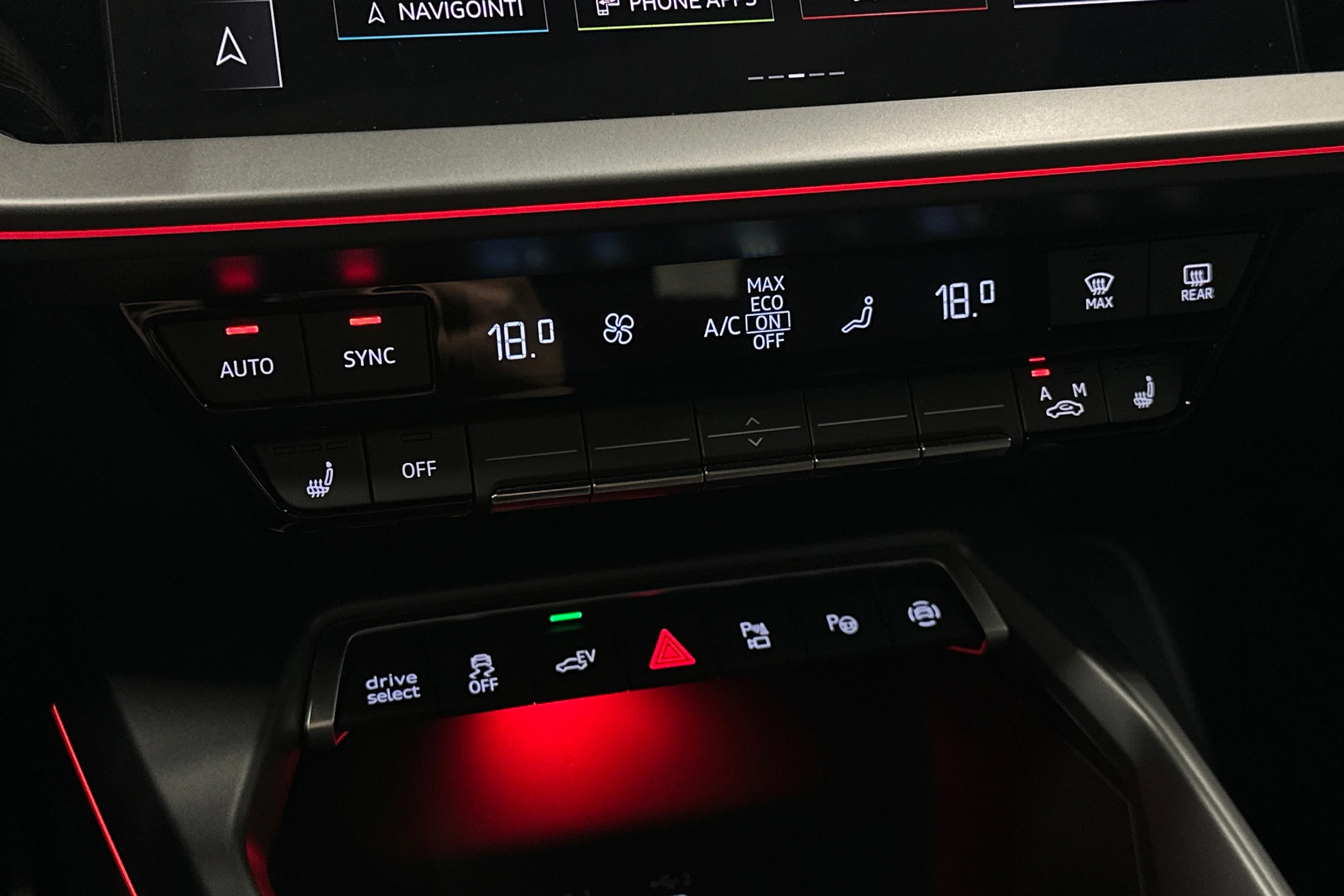 musta Audi A3 2025 kuva 30.