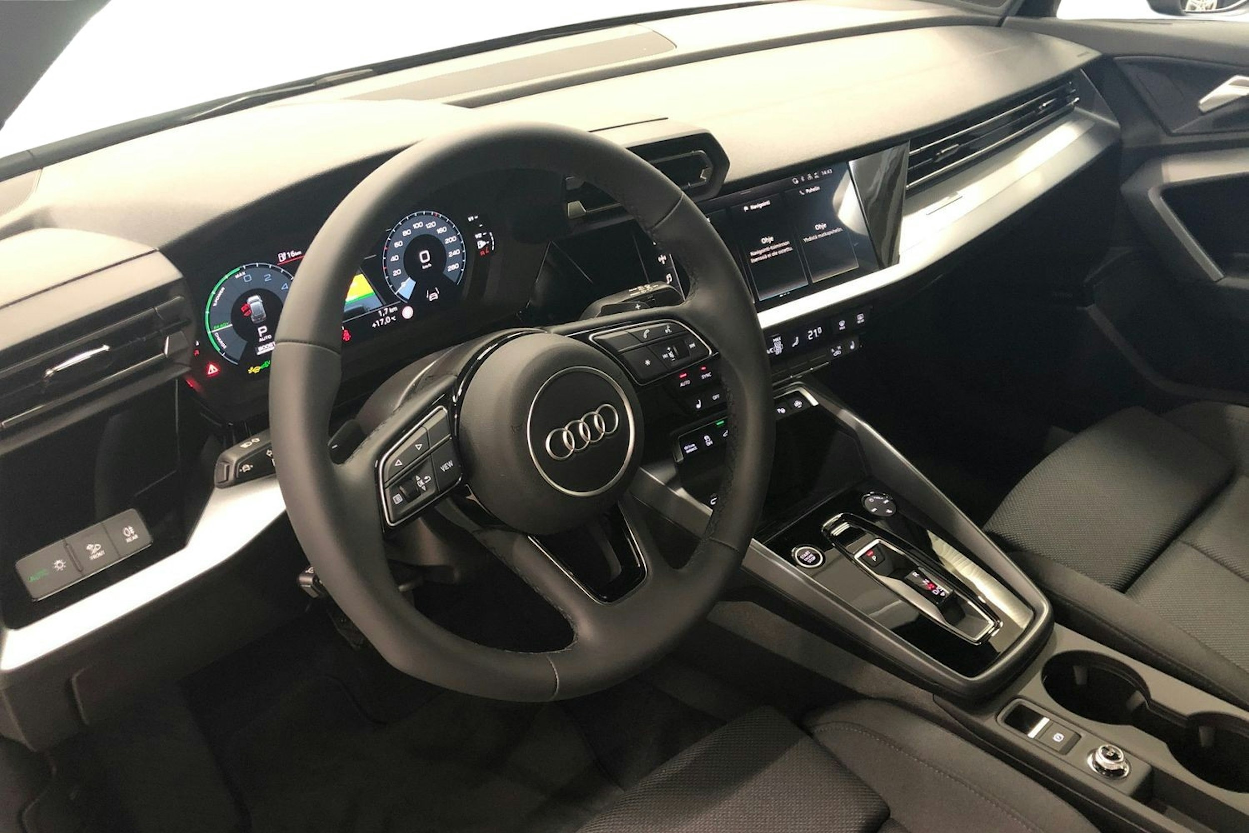 musta Audi A3 2025 kuva 6.
