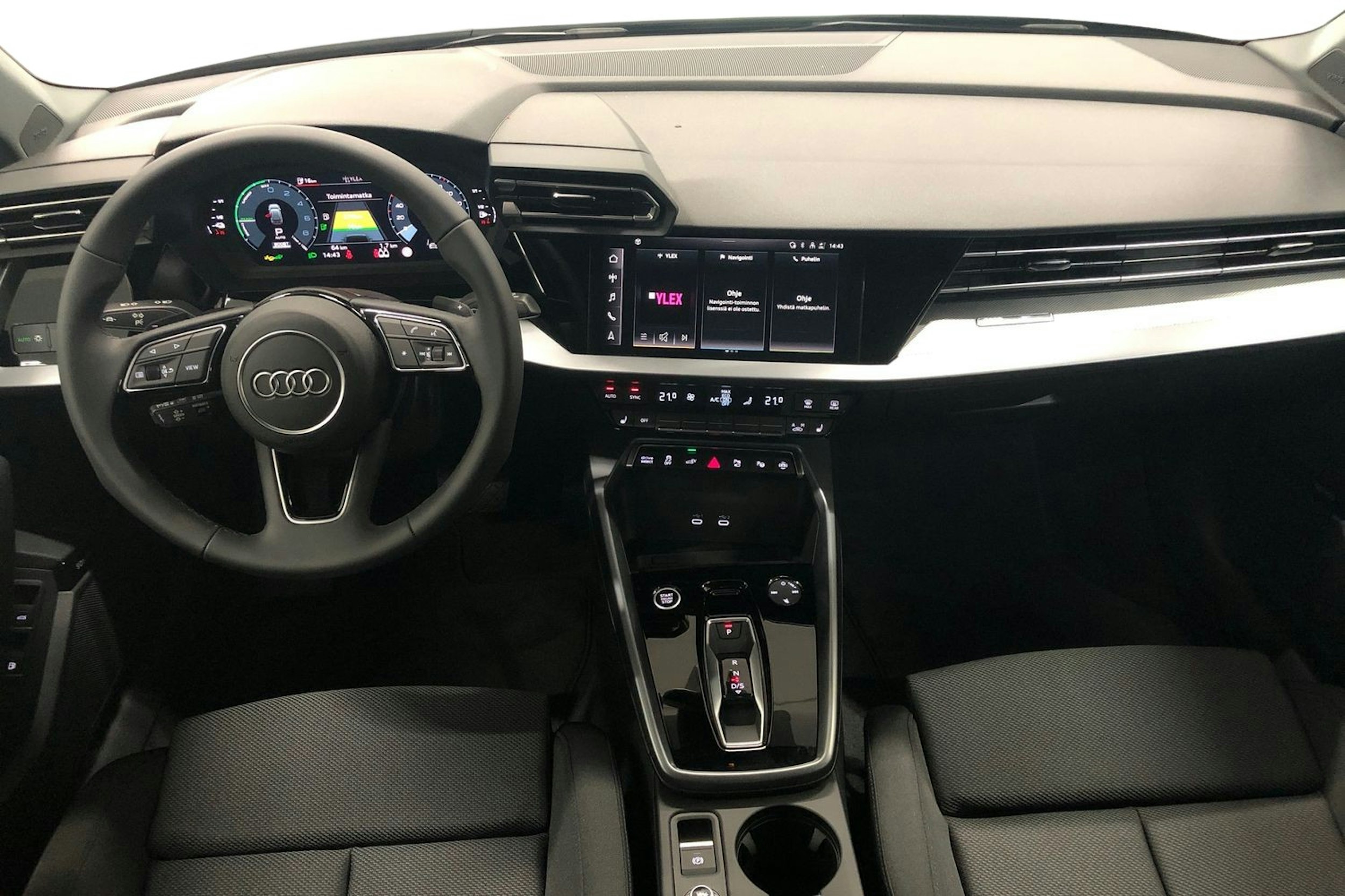 musta Audi A3 2025 kuva 7.