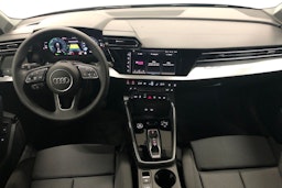 musta Audi A3 2025 kuva 7.