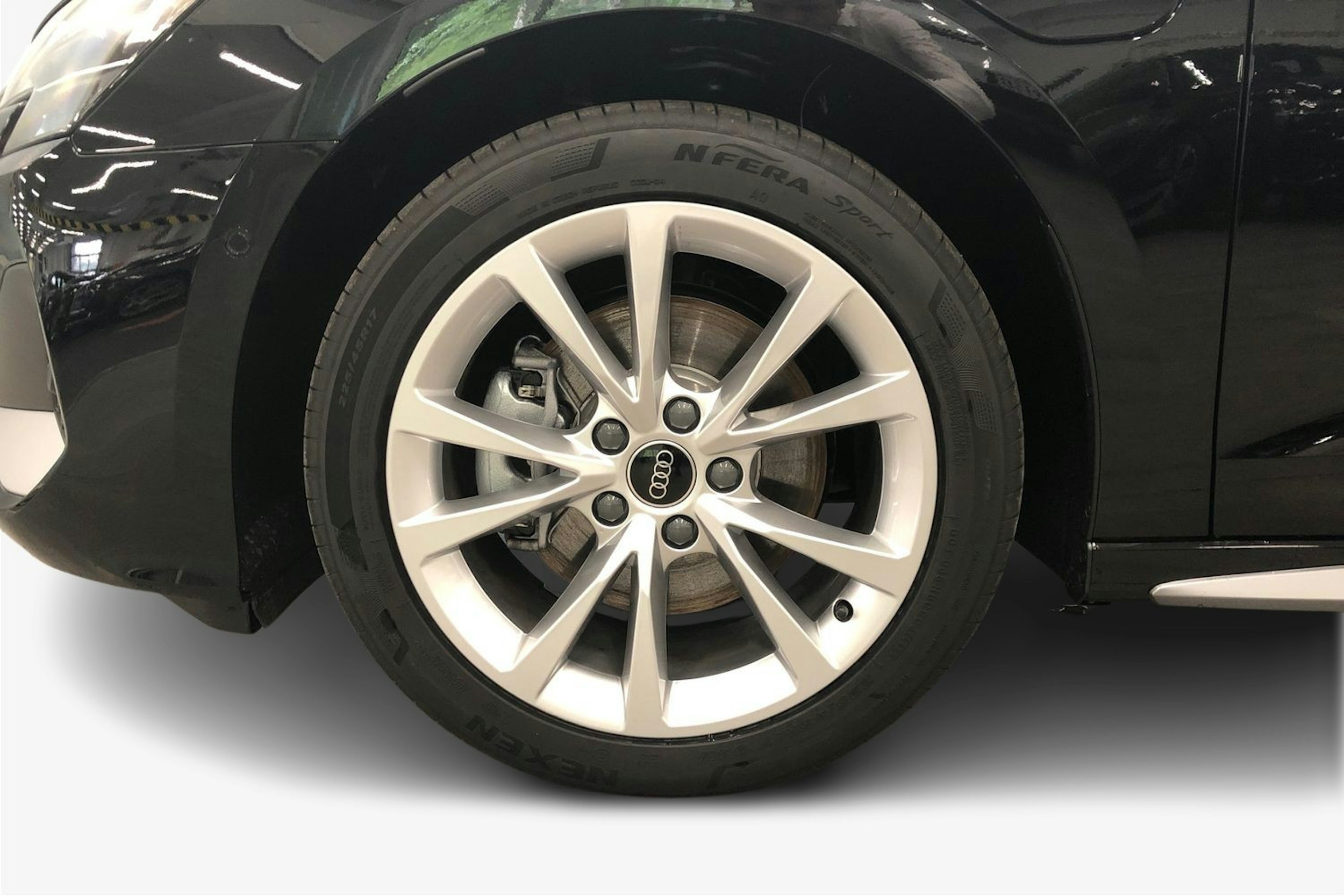 musta Audi A3 2025 kuva 9.