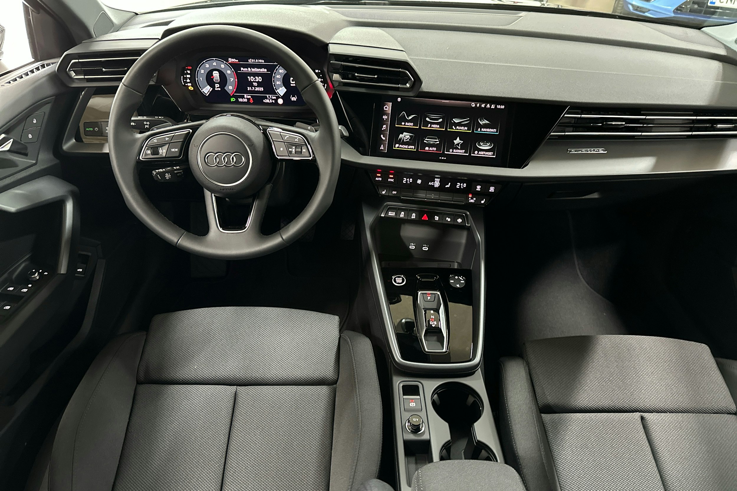 met. harmaa Audi A3 2025 kuva 7.