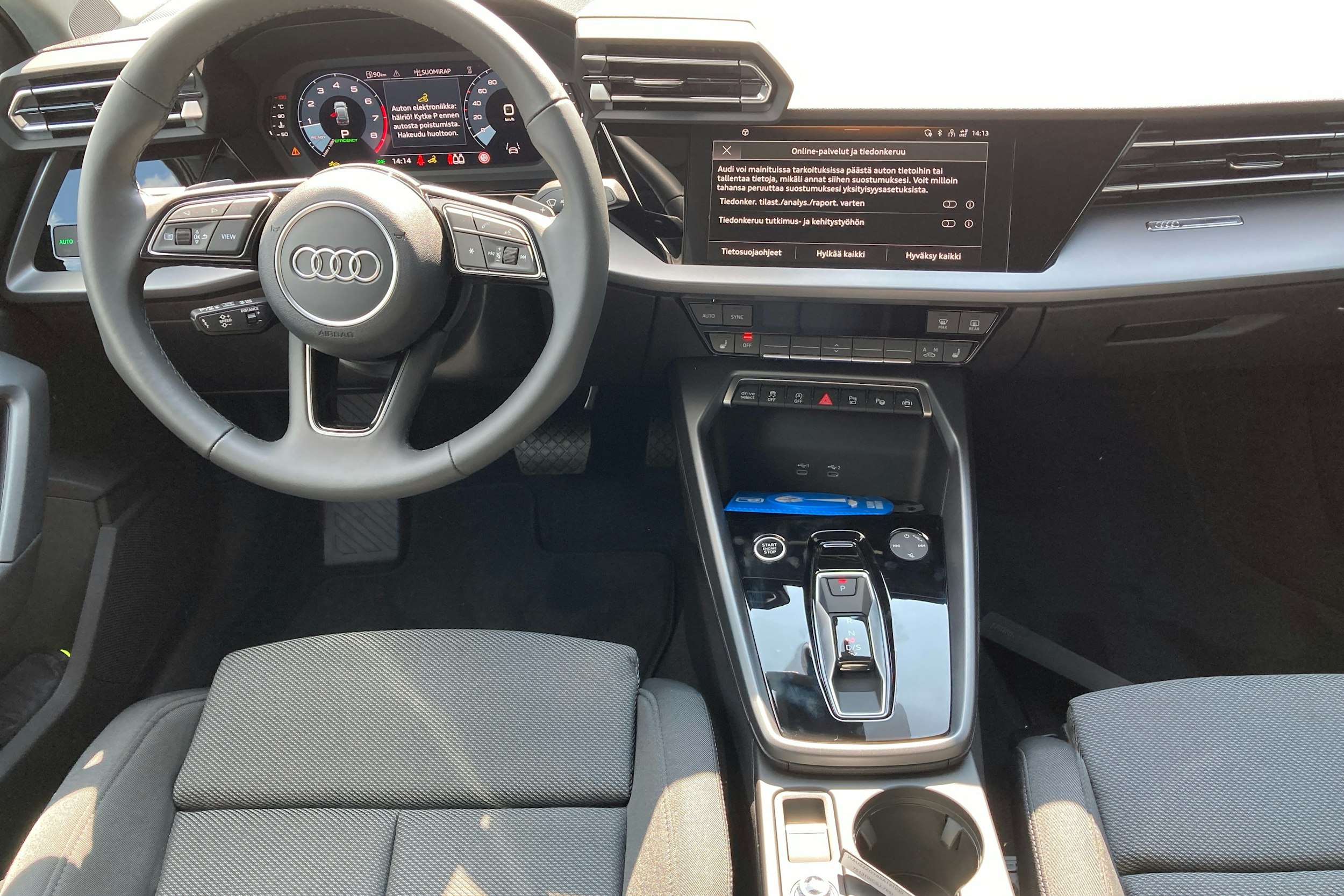 valkoinen Audi A3 2025 kuva 7.