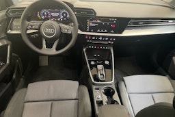 met. punainen Audi A3 2025 kuva 7.