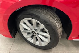 met. punainen Audi A3 2025 kuva 10.