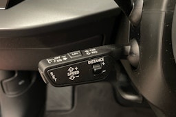 met. punainen Audi A3 2025 kuva 12.