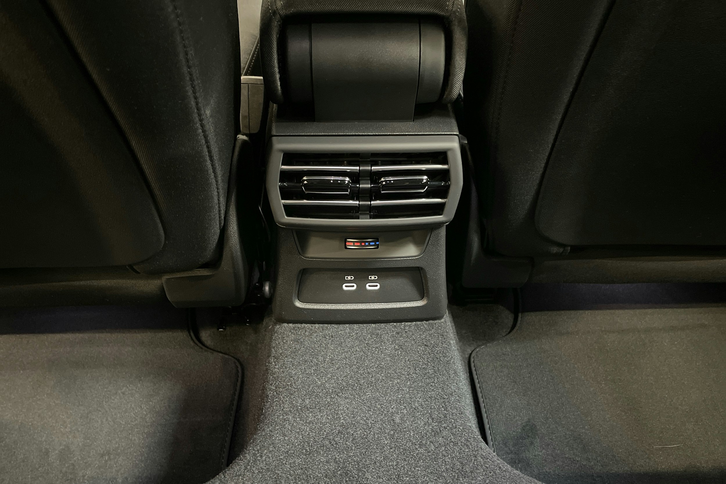 met. punainen Audi A3 2025 kuva 14.