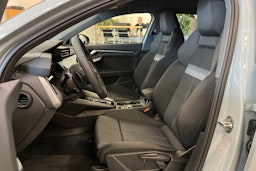 met. harmaa Audi A3 2025 kuva 8.