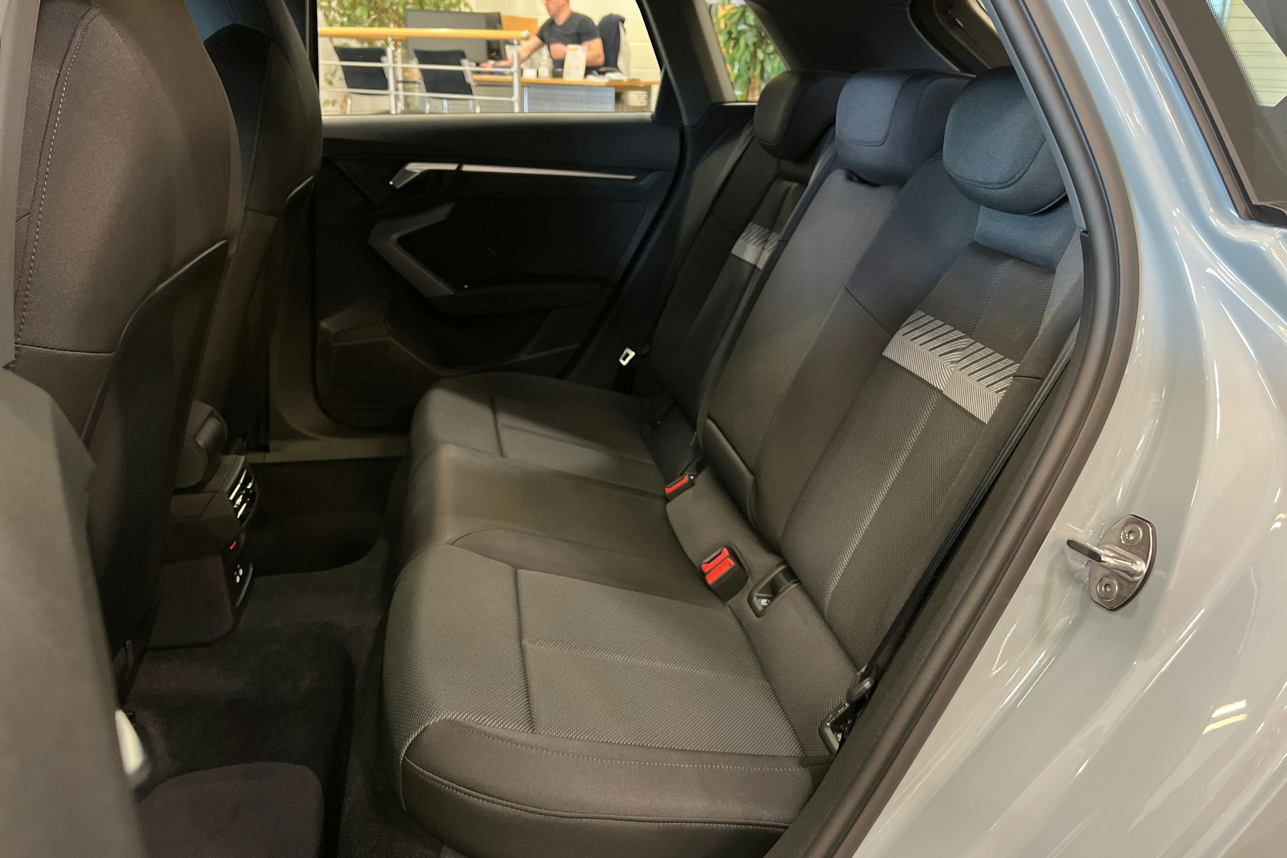met. harmaa Audi A3 2025 kuva 11.