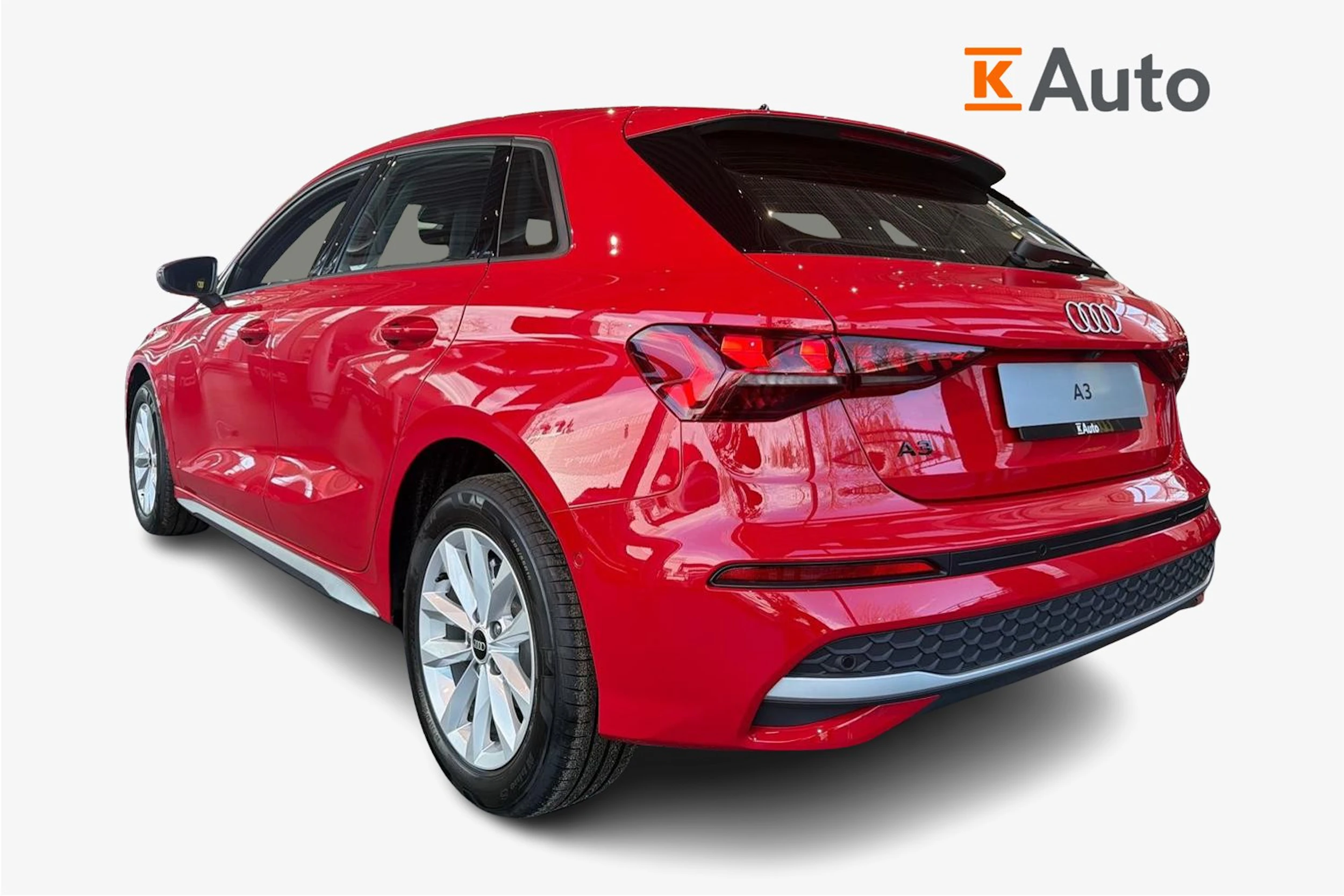 punainen Audi A3 2026 kuva 2.