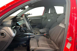 punainen Audi A3 2026 kuva 6.