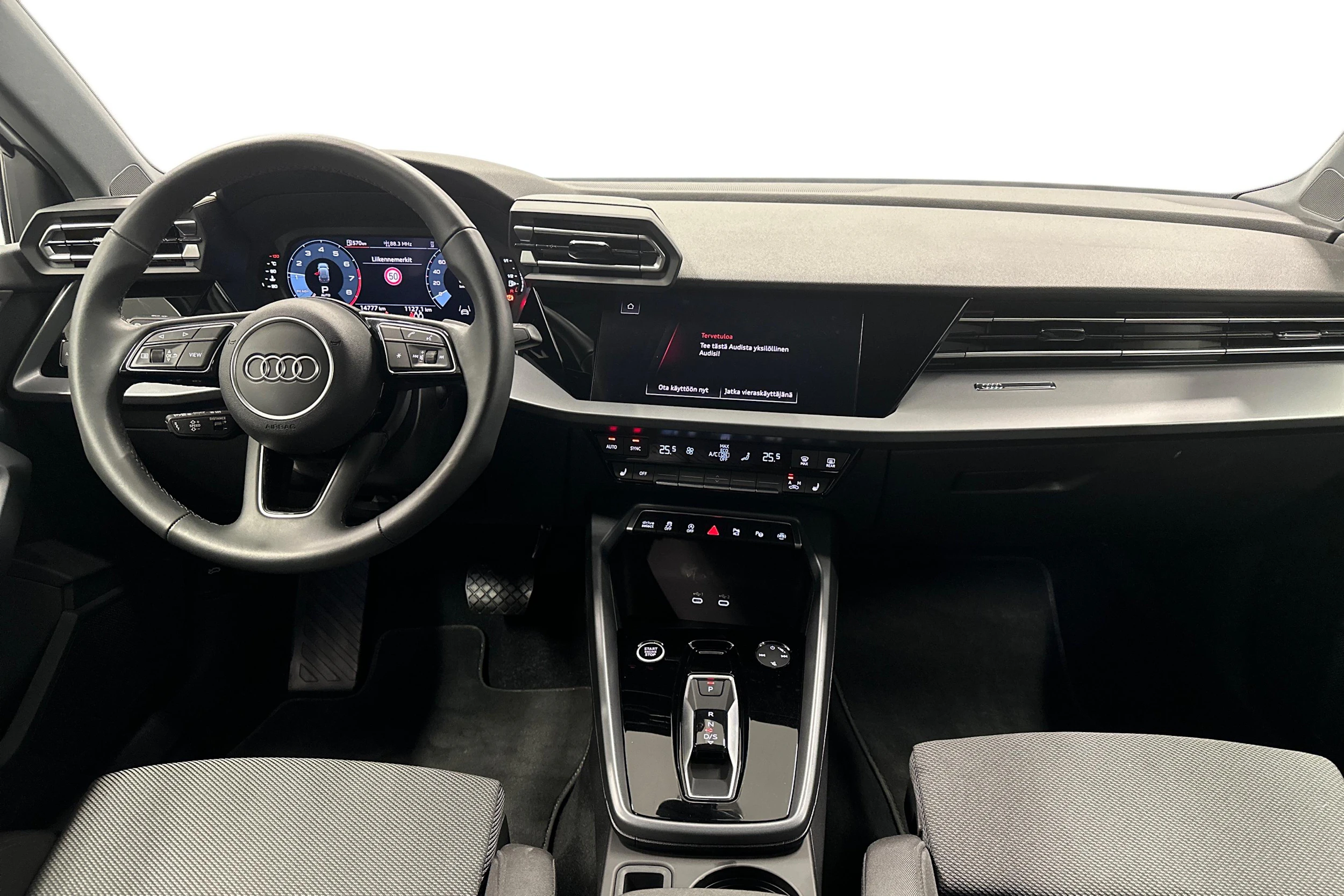 valkoinen Audi A3 2025 kuva 7.