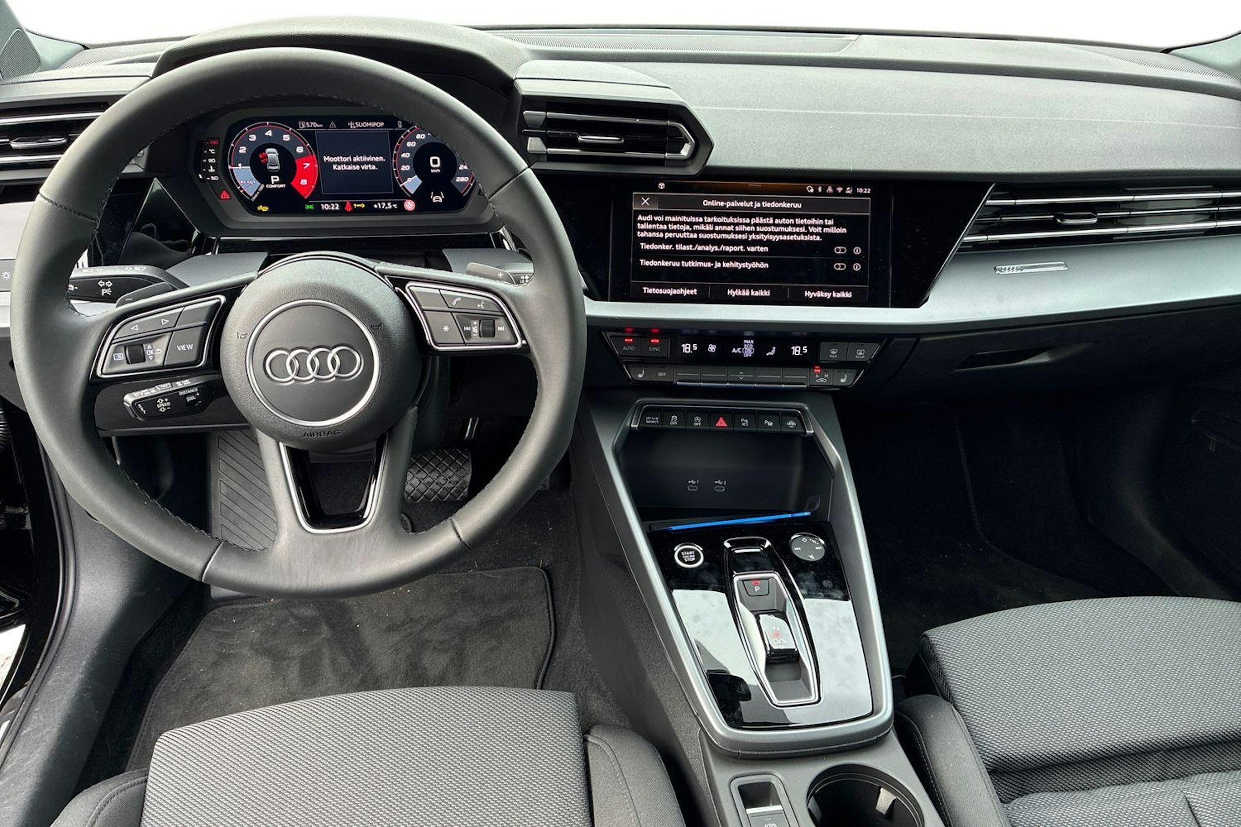 musta Audi A3 2025 kuva 7.