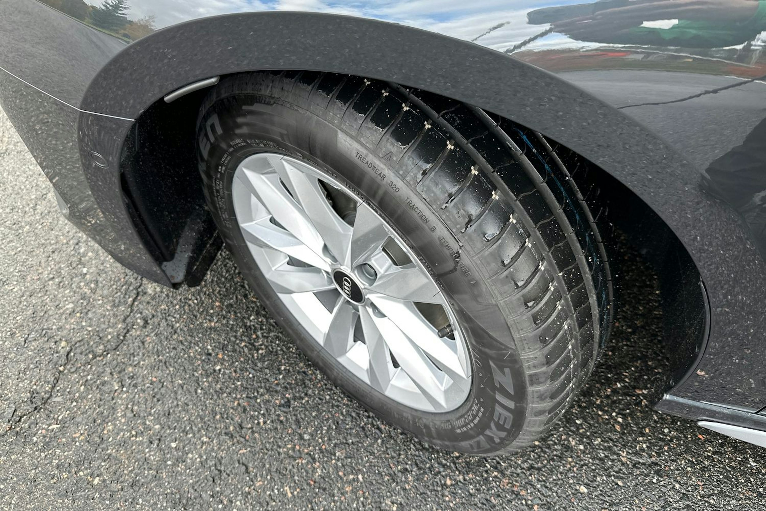 harmaa Audi A3 2025 kuva 10.