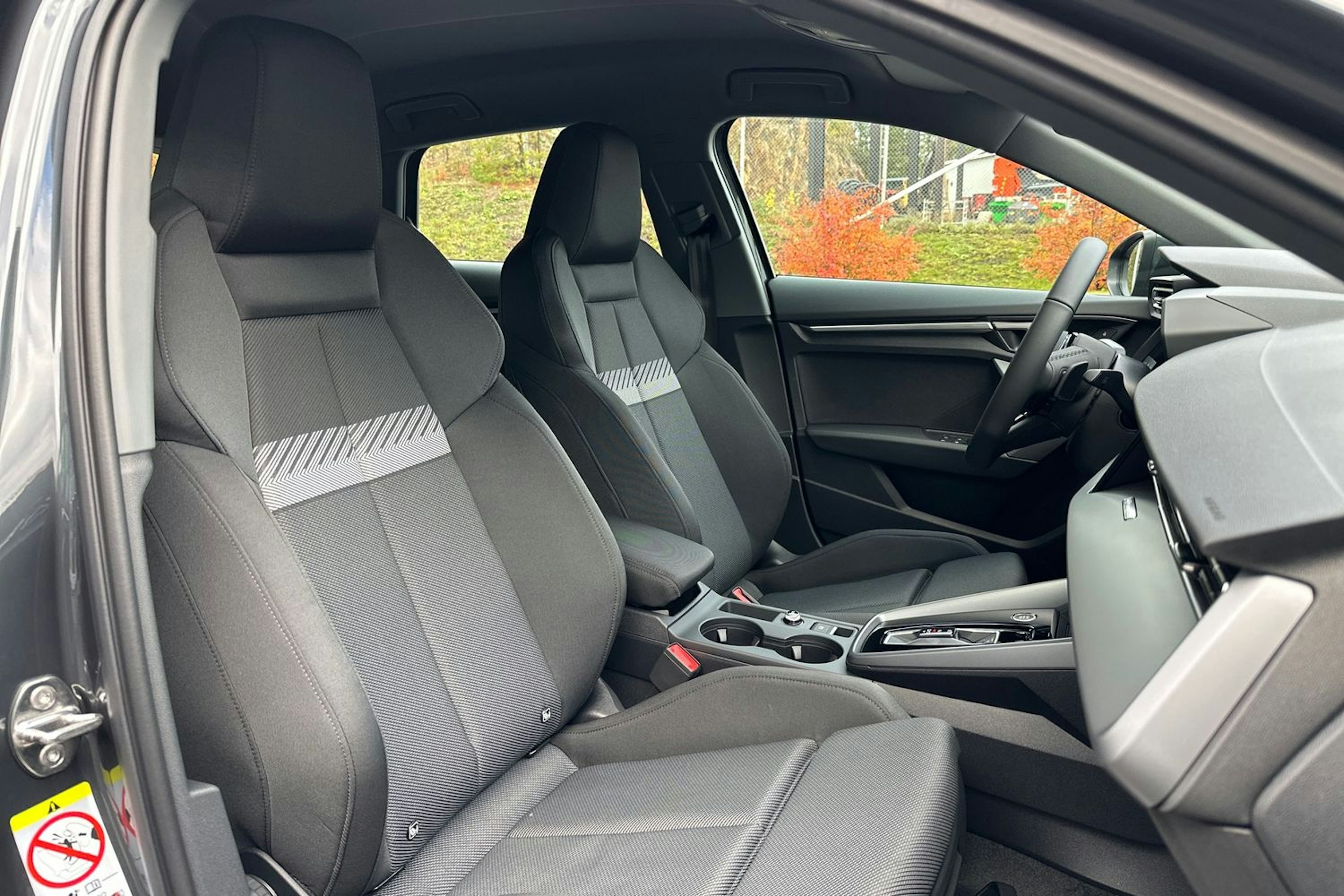 harmaa Audi A3 2025 kuva 15.