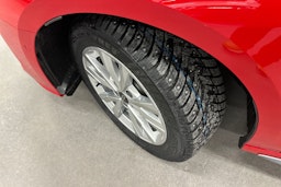 punainen Audi A3 2025 kuva 10.