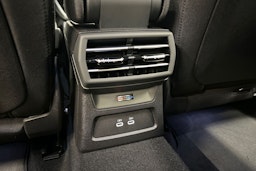 punainen Audi A3 2025 kuva 11.