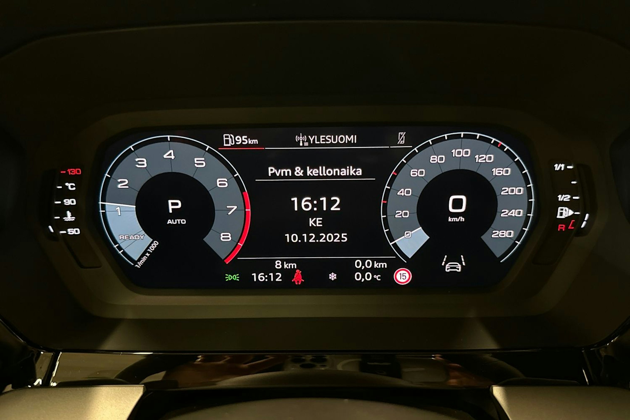 punainen Audi A3 2025 kuva 14.