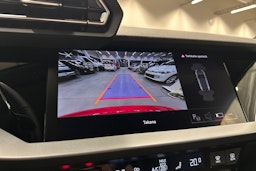 punainen Audi A3 2025 kuva 17.