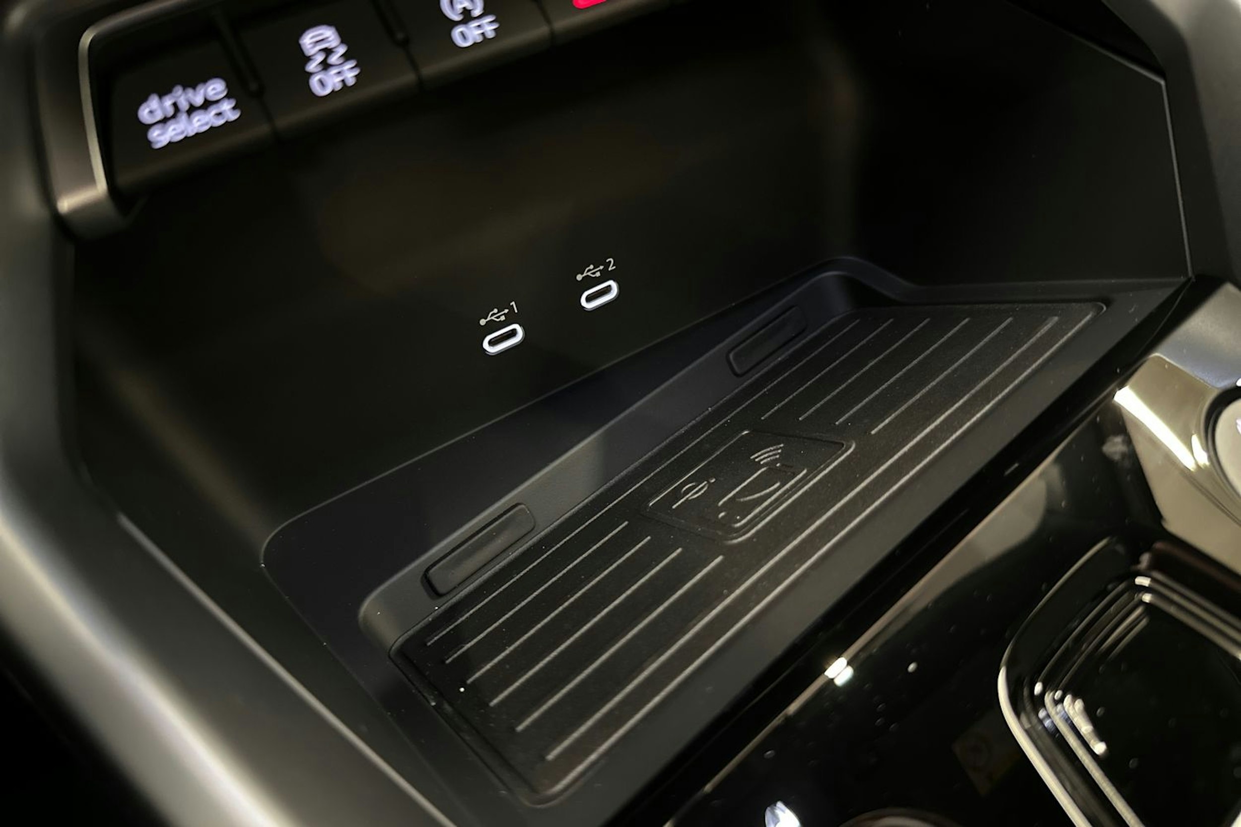 punainen Audi A3 2025 kuva 18.