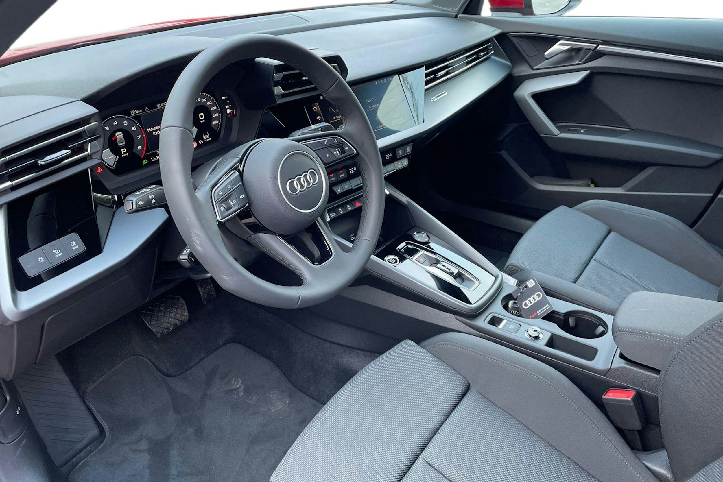 punainen Audi A3 2025 kuva 6.