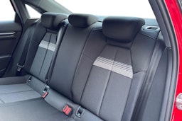 punainen Audi A3 2025 kuva 8.