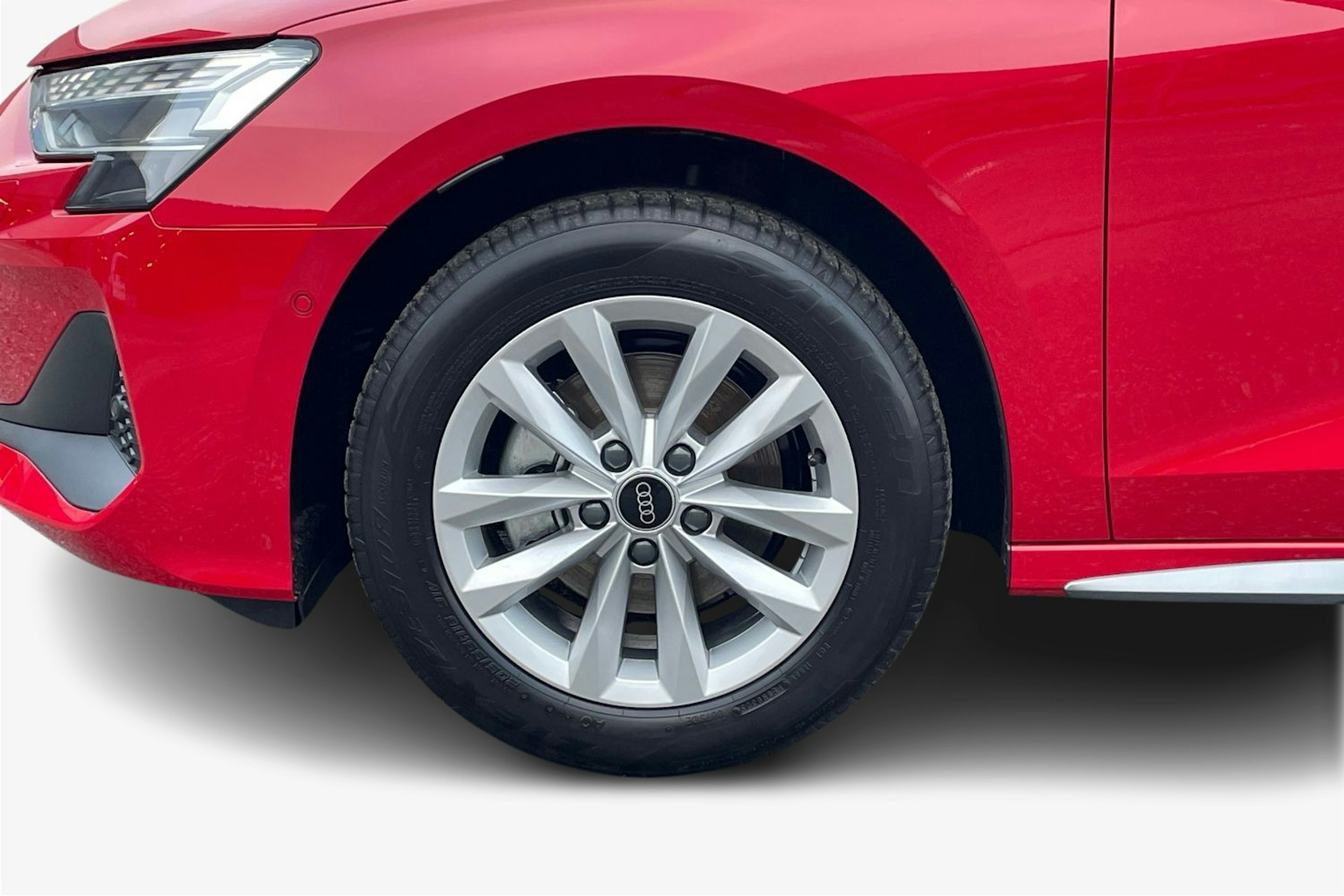 punainen Audi A3 2025 kuva 9.